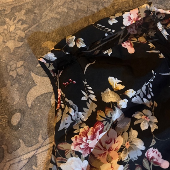 Chic Nation chiffon Dress with Floral Elegance - Picture 6 of 6